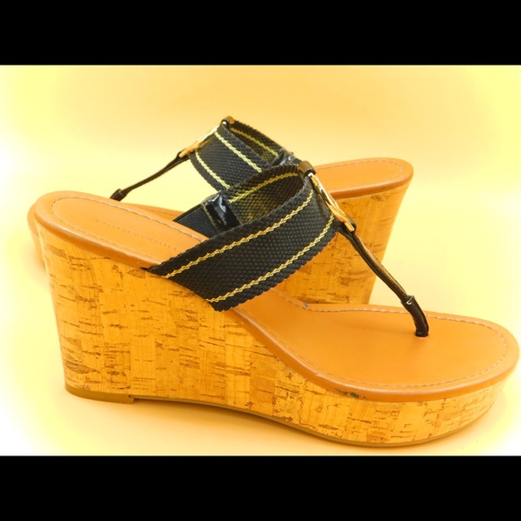 ♻️CUTE TOMMY HILFIGER WOMEN’S WEDGE SANDALS - Picture 2 of 8